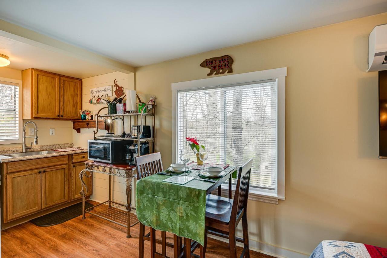 Pet-Friendly Vacation Rental Cabin In 위티어 외부 사진