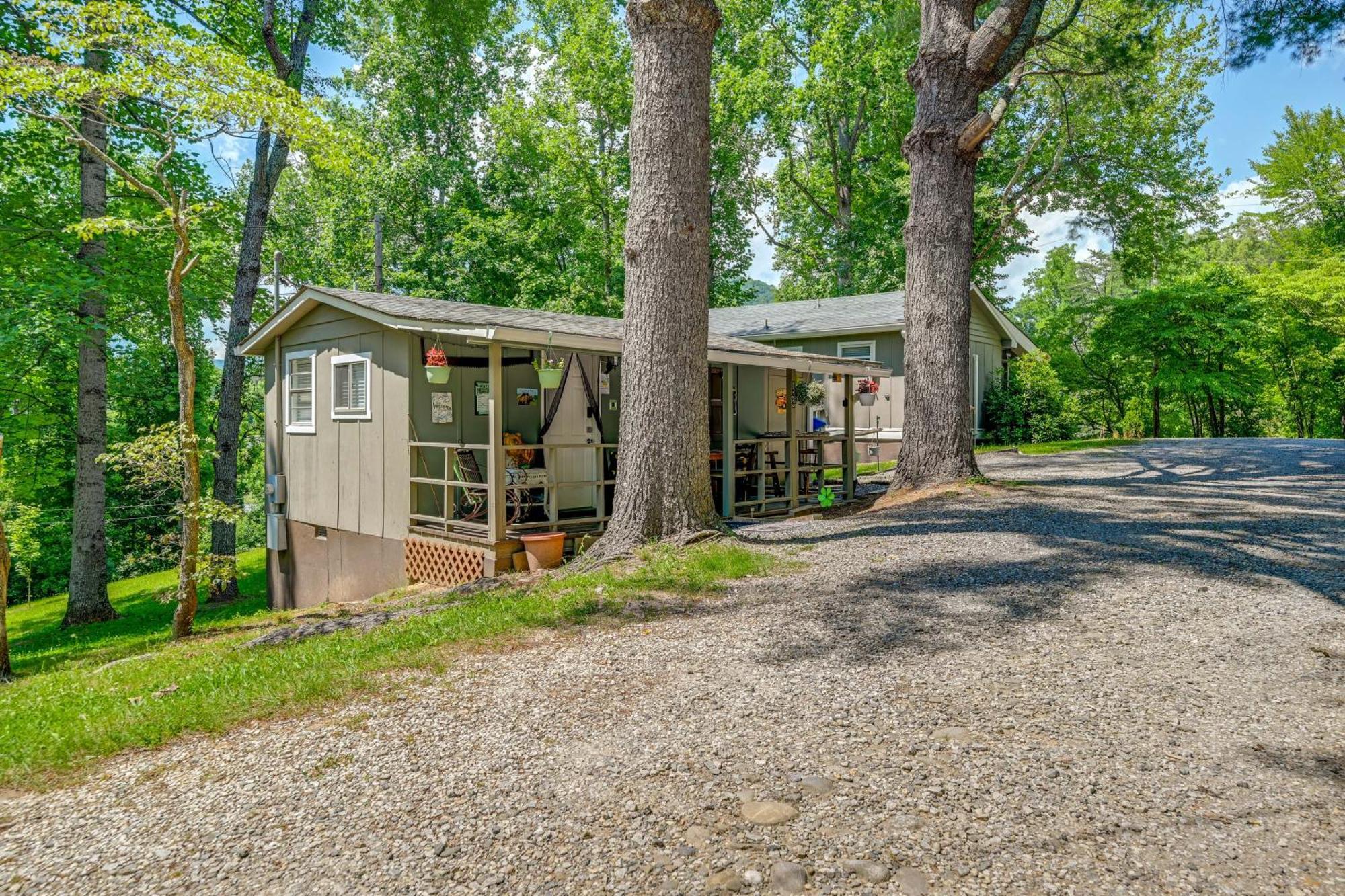 Pet-Friendly Vacation Rental Cabin In 위티어 외부 사진